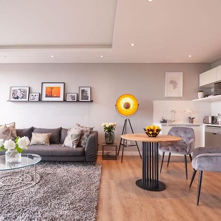 Greenpoint Designer Apartment Near Stadium & Waterfront ケープタウン エクステリア 写真