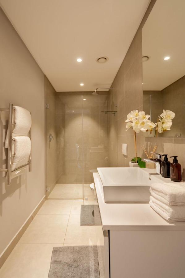 Greenpoint Designer Apartment Near Stadium & Waterfront ケープタウン エクステリア 写真