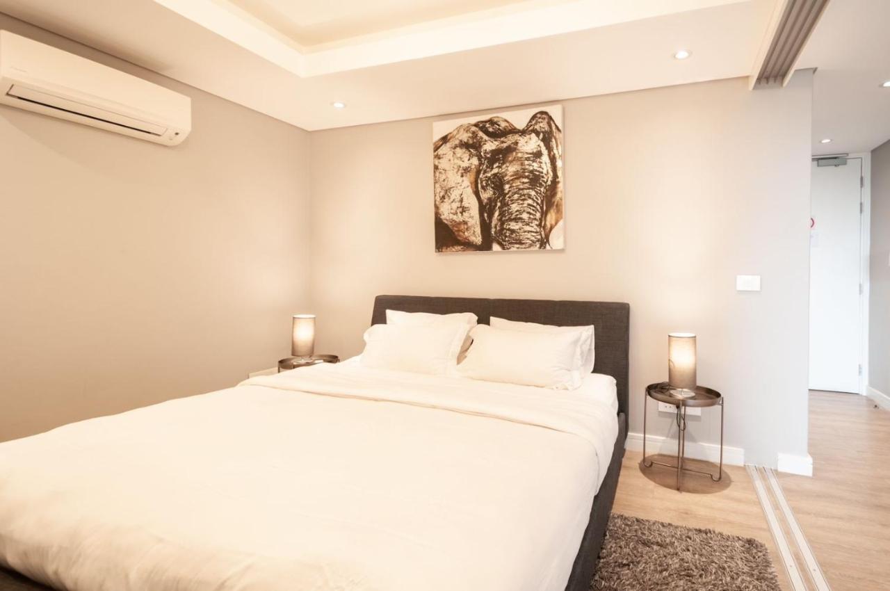 Greenpoint Designer Apartment Near Stadium & Waterfront ケープタウン エクステリア 写真